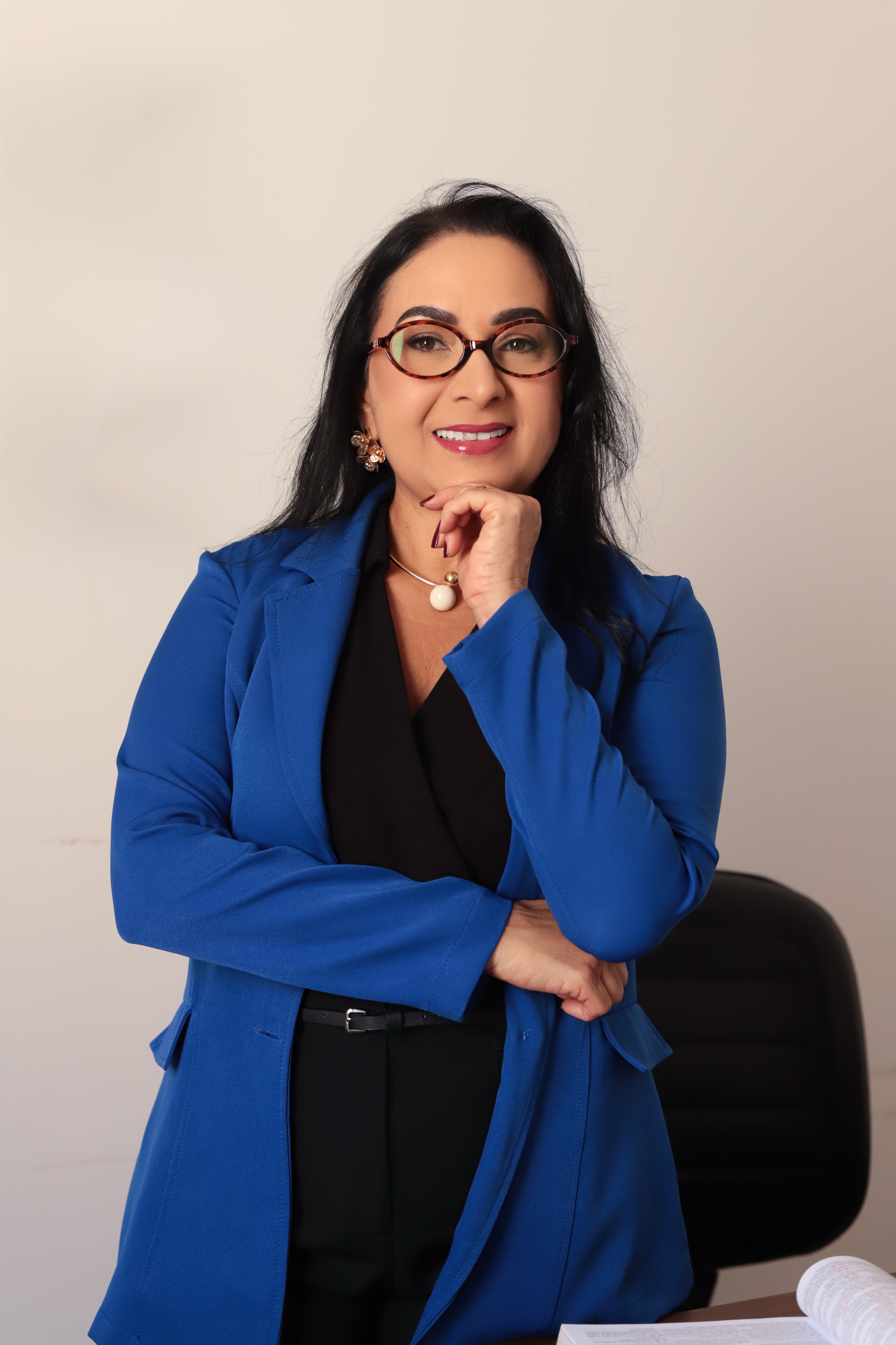 Dra. Edilene Brandão - Advogada Especialista em Direito Bancário